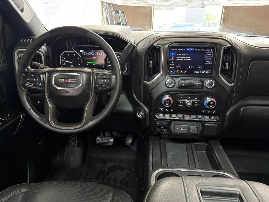 Used 2021 Summit White GMC AT4 image 16