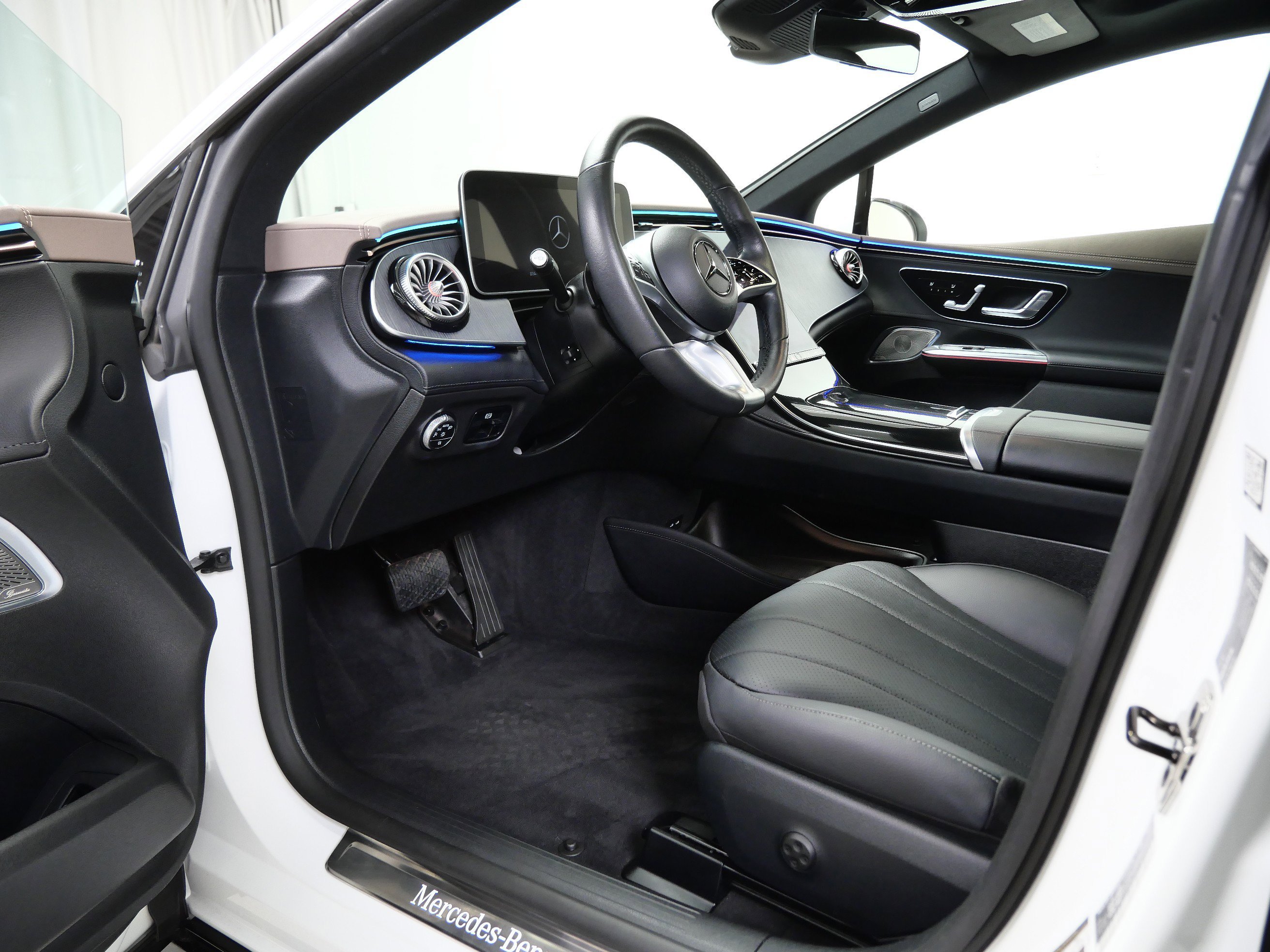 Certified Used 2023 Polar White Mercedes-Benz EQE 350 image 15