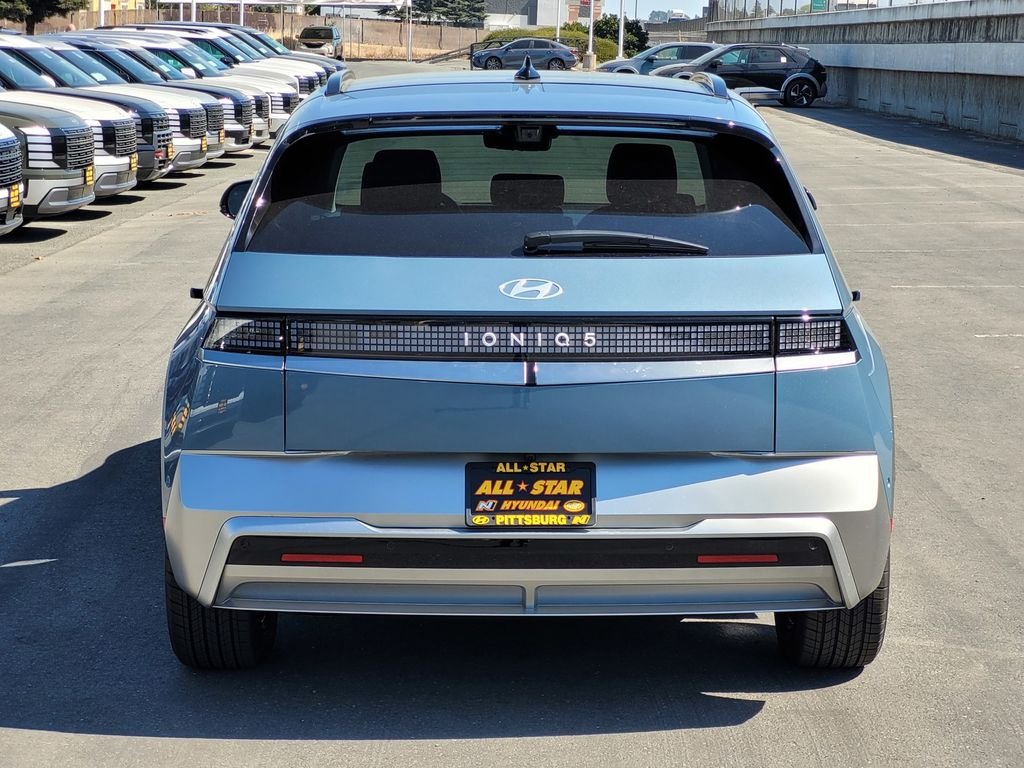 New 2027 Blue Hyundai Limited image 4