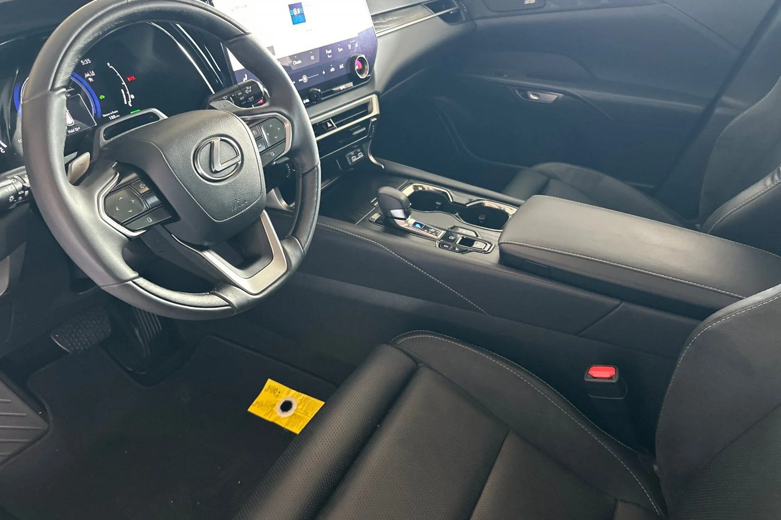 Certified Used 2024 EMINENT WHITE PEARL Lexus 350h Luxury image 7