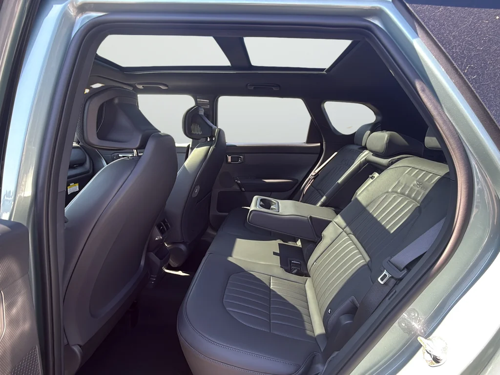 New 2027 Iceberg Green Kia X-Line S image 12