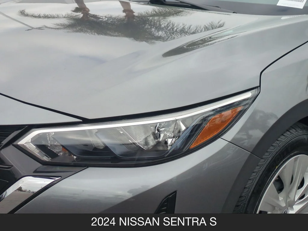 Used 2024 Gray Nissan S image 10