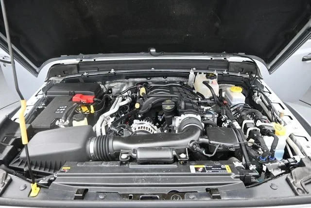 Used 2024 Silver Jeep Rubicon image 22
