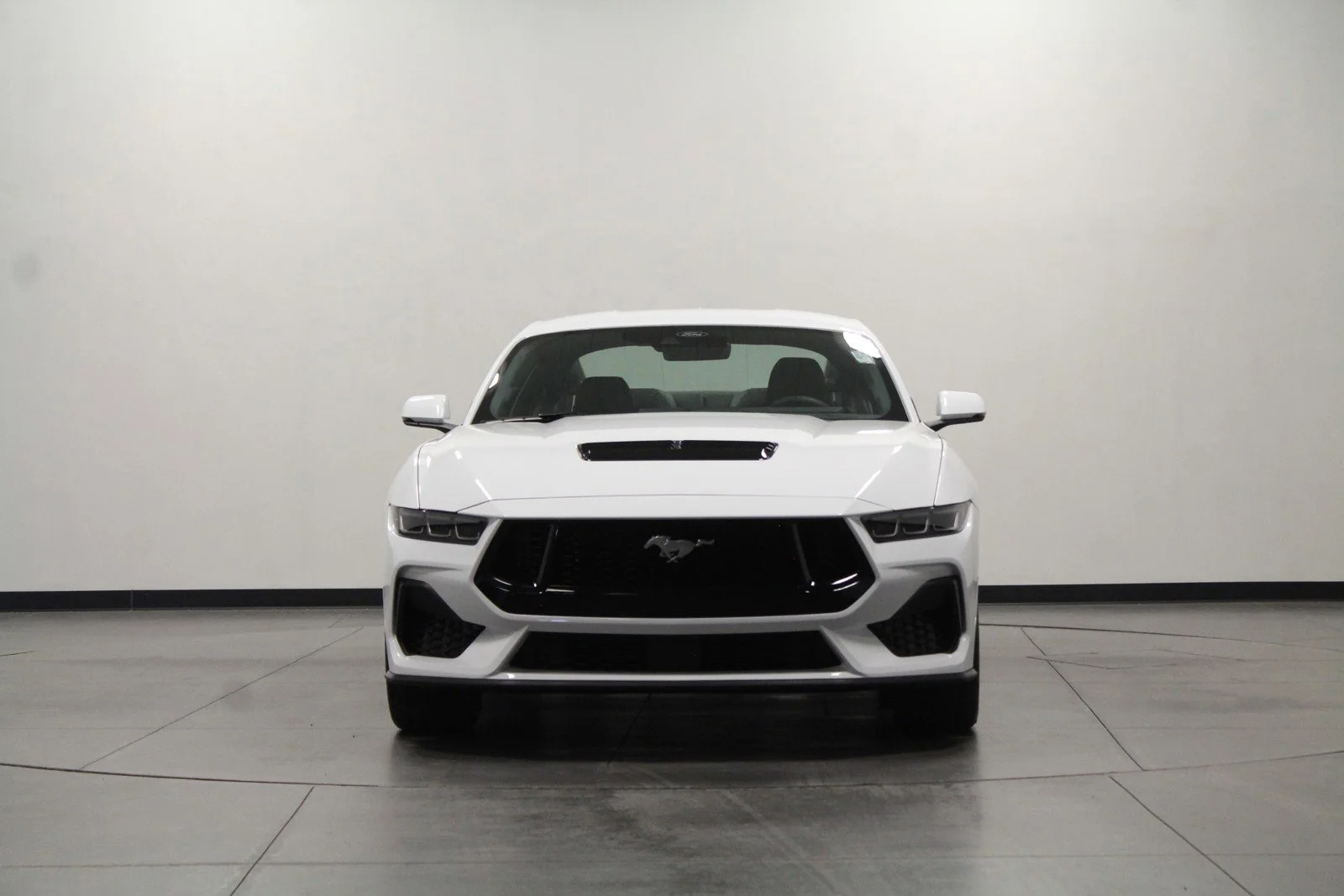 Used 2024 Oxford White Ford GT Premium image 9
