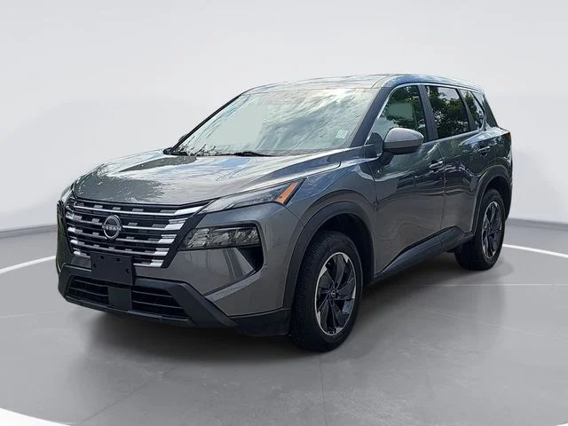 Used 2024 Gray Nissan SV image 7