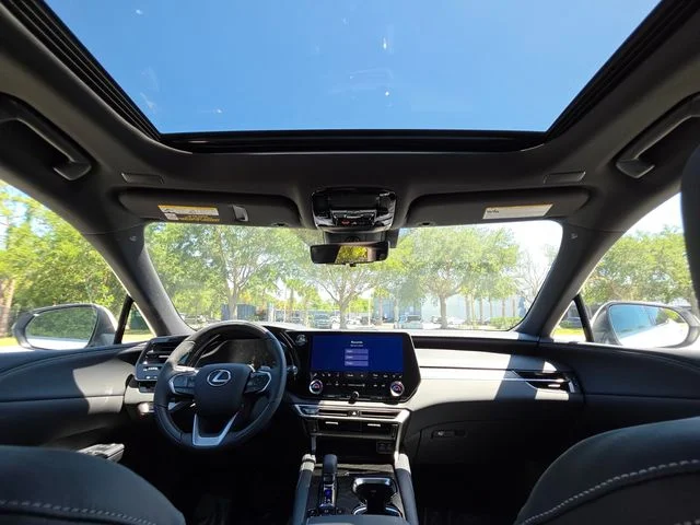 New 2026 Eminent White Pearl Lexus PREMIUM PLUS image 19