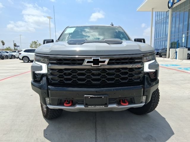 Used 2025 Gray Chevrolet ZR2 image 2