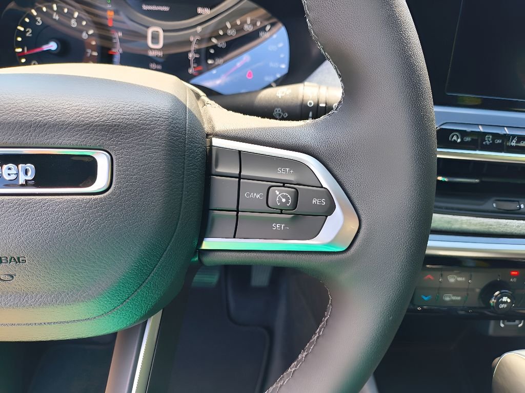 2025 Jeep Compass Latitude - Photo 14