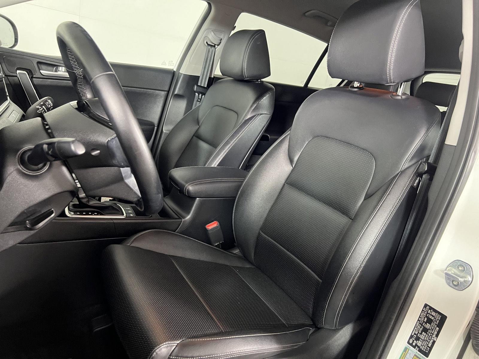 Used 2021 Snow White Pearl Kia EX image 11
