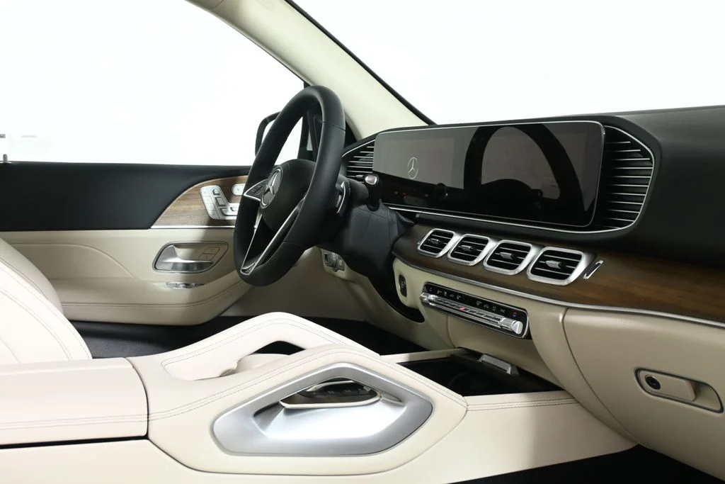 Used 2026 White Mercedes-Benz GLE 450 image 32
