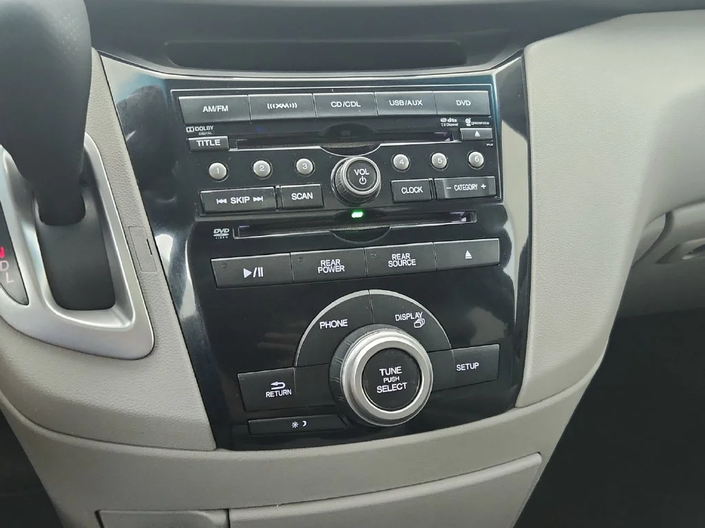 Used 2012  Honda EX-L image 27