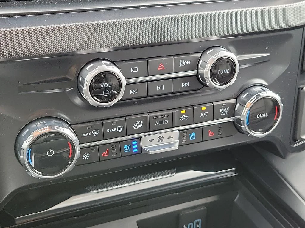 2026 Ford F-250 Super Duty Platinum - Photo 22