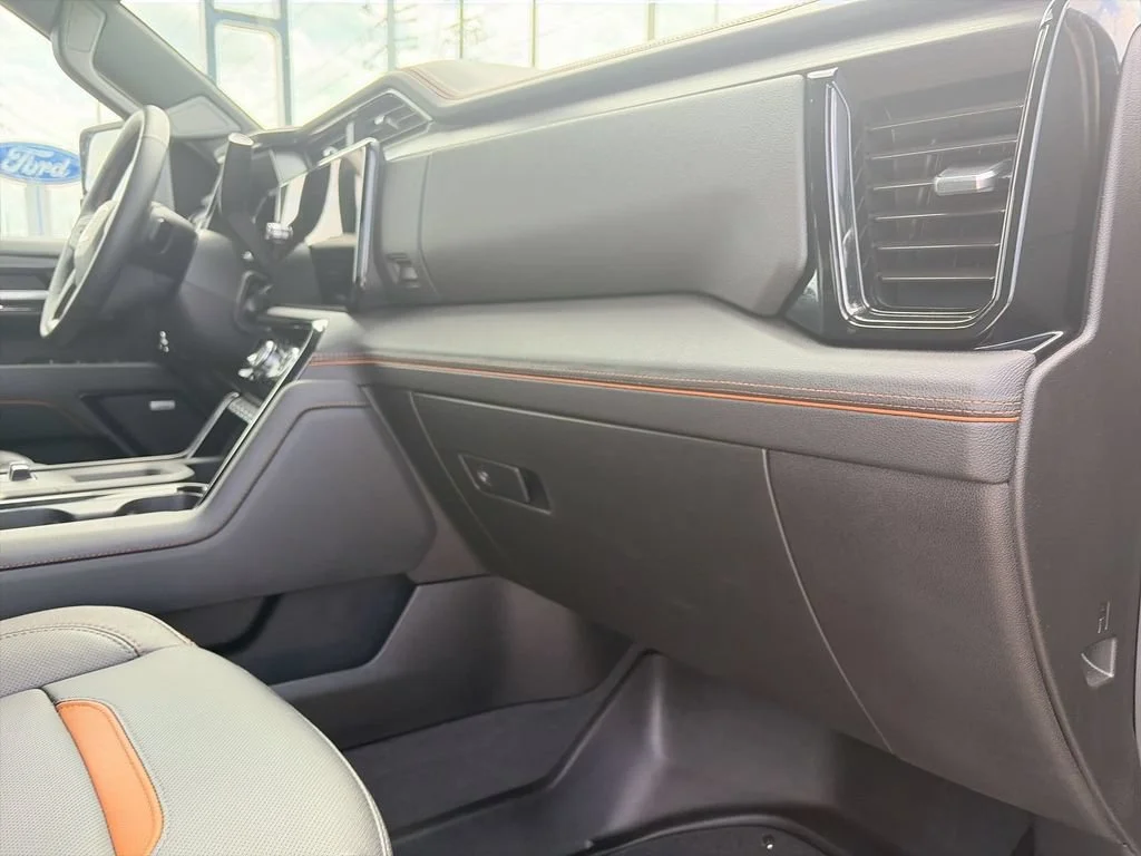 2025 GMC Sierra 2500HD AT4 - Photo 28