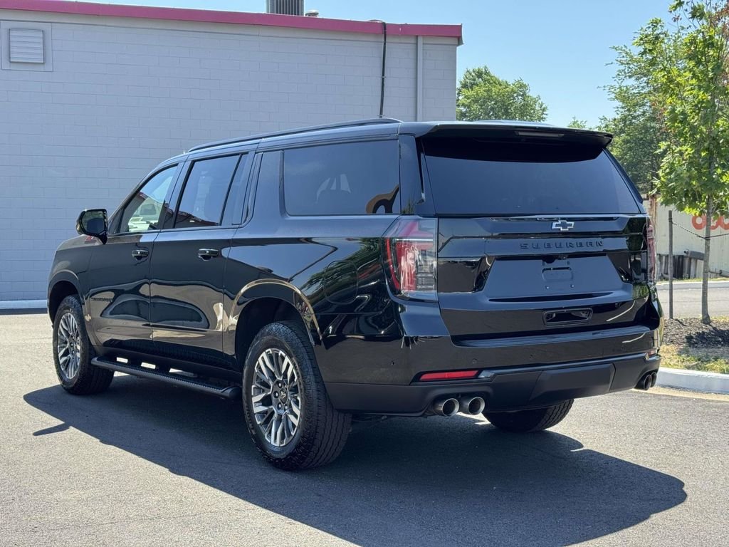 Used 2025 Black Chevrolet Z71 image 24