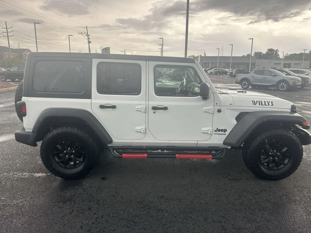 Used 2021 White Jeep Unlimited Willys image 9