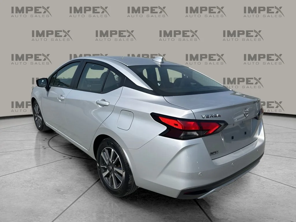 Used 2025 Silver Nissan 1.6 SV image 3