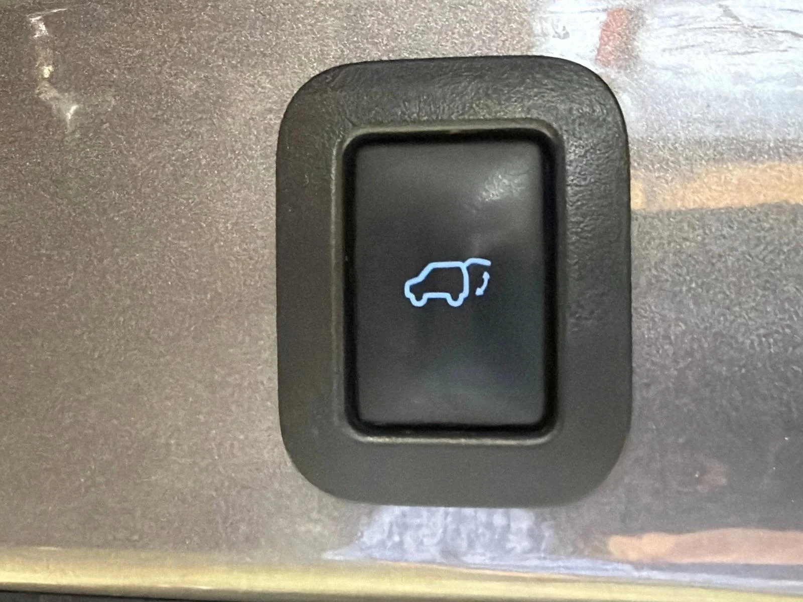Used 2017 Gray Toyota Hybrid Limited image 21