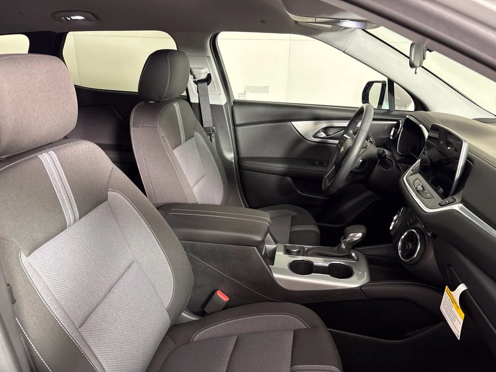 Used 2026 White Chevrolet LT image 22