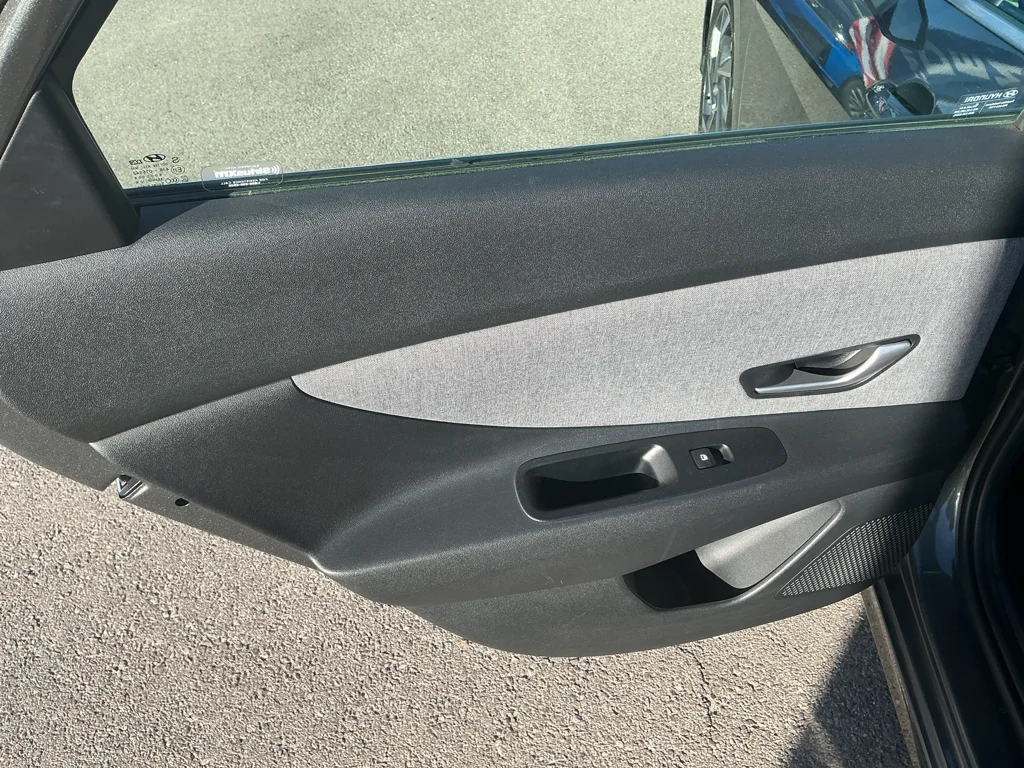Used 2024 Amazon Gray Hyundai Limited image 19