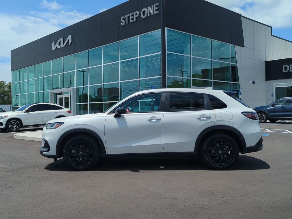 Used 2024 White Honda Sport image 4