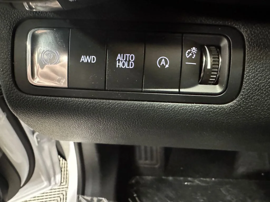 New 2026 Summit White Chevrolet LT image 20