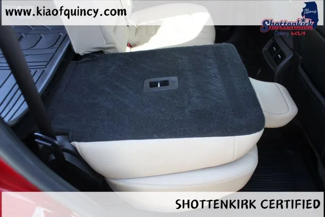 Used 2019 Red Ford SEL image 16