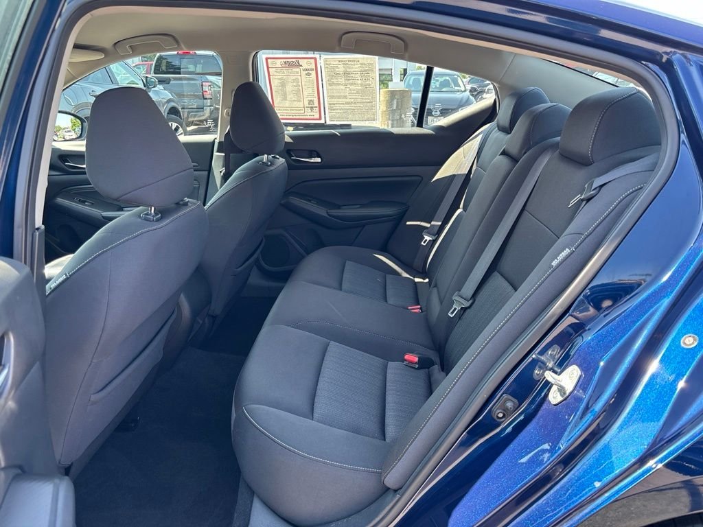 Used 2019 Blue Nissan 2.5 S image 12
