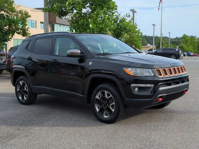 Used 2018 Black Jeep Trailhawk image 3