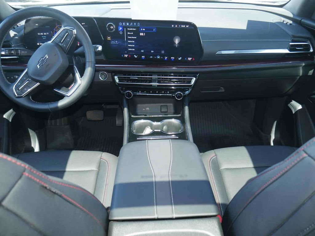 Used 2026  Chevrolet Z71 image 5