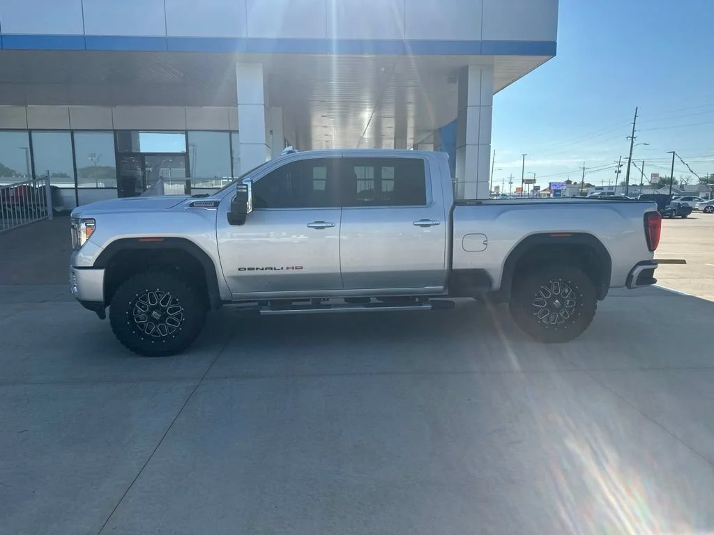 Used 2020 QUICKSILVER METALLIC GMC Denali image 34