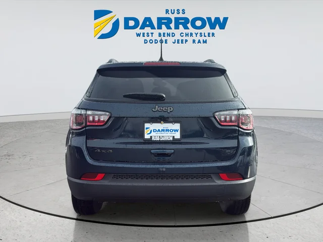 New 2026 Fathom Blue Pearl Coat Jeep Latitude image 4