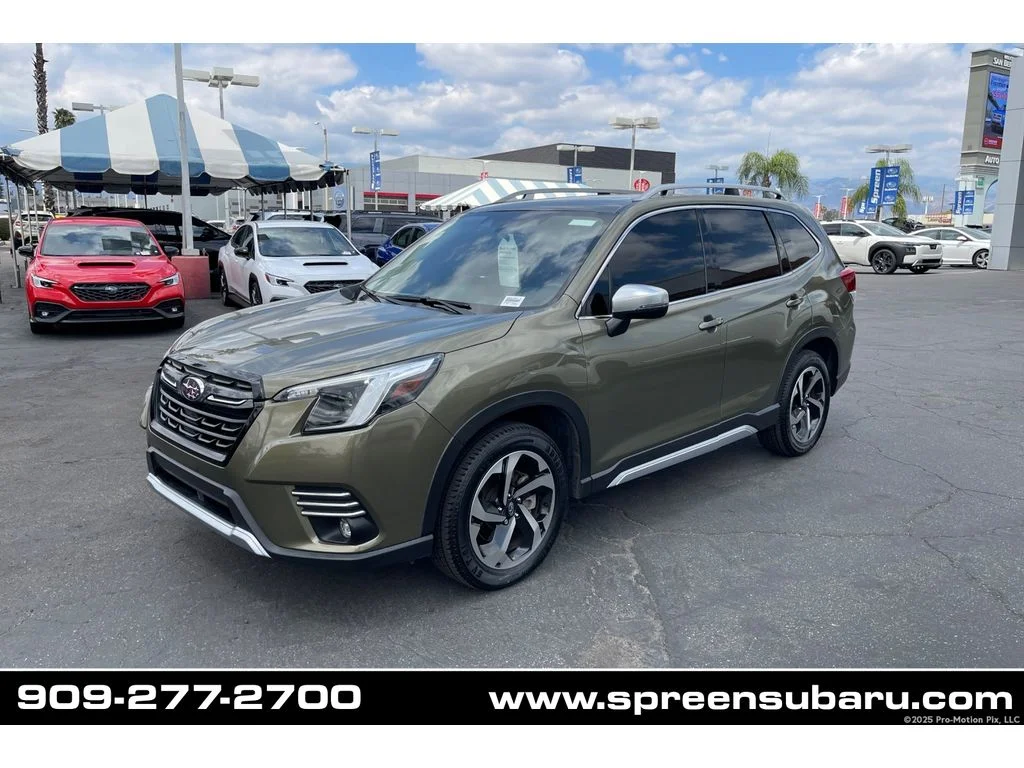 2023 Subaru Forester Touring's photo