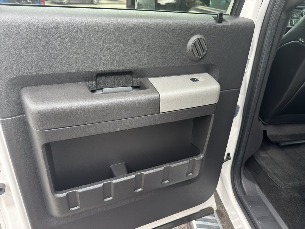 Used 2015 White Ford Lariat image 14