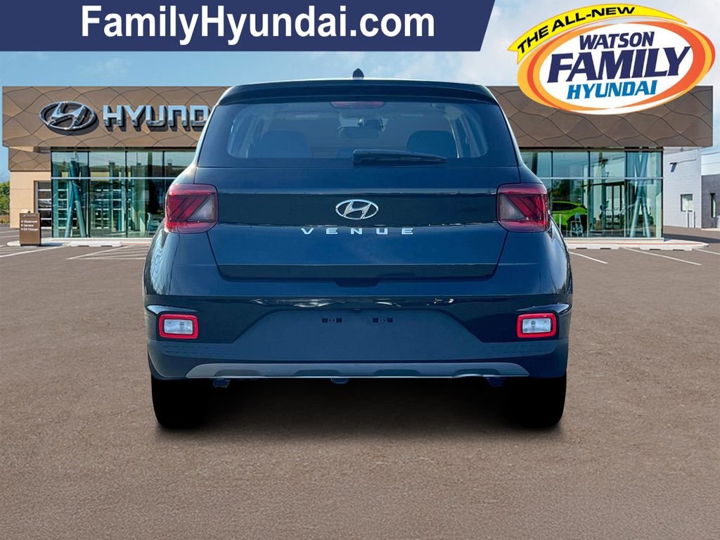2025 Hyundai Venue SE - Photo 6