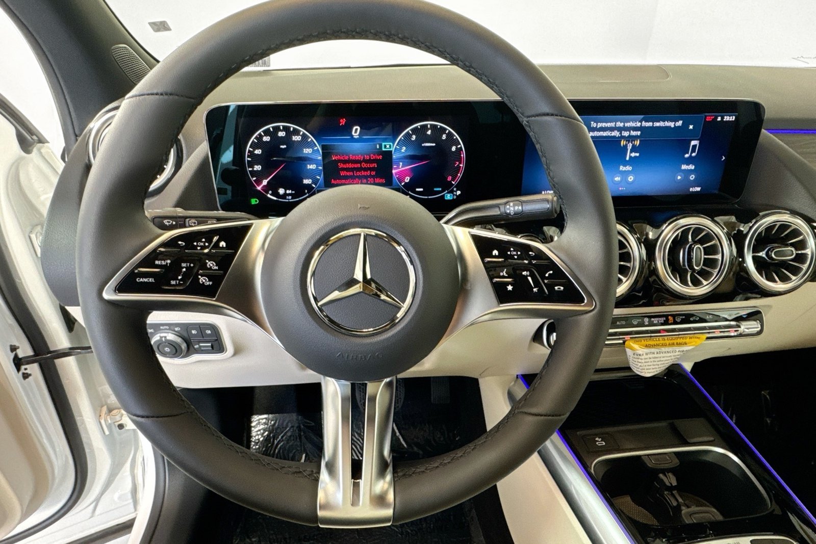 New 2026 Polar White Mercedes-Benz GLA 250 image 11