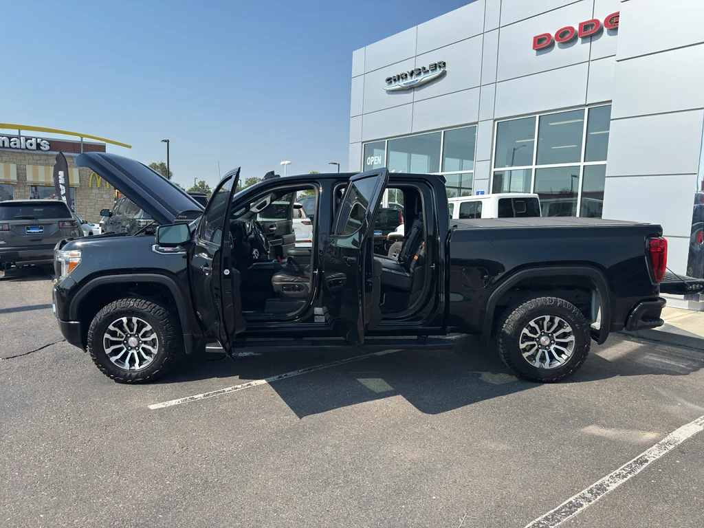 Used 2020 Onyx Black GMC AT4 image 26