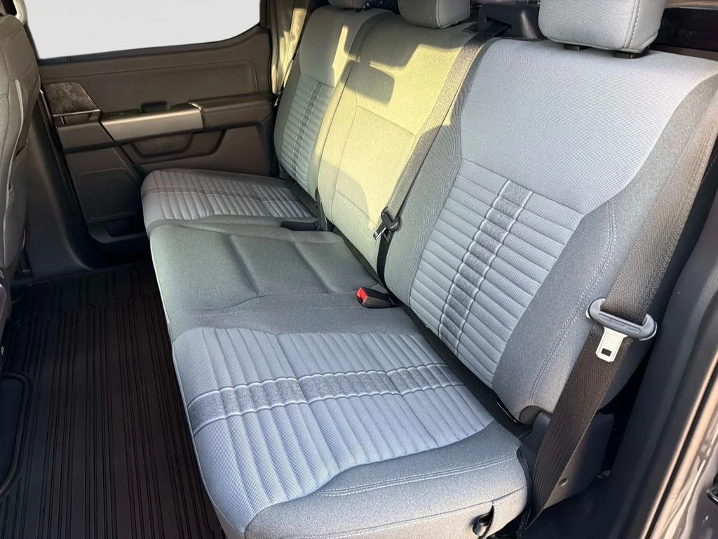 Used 2023 Blue Ford XLT image 14