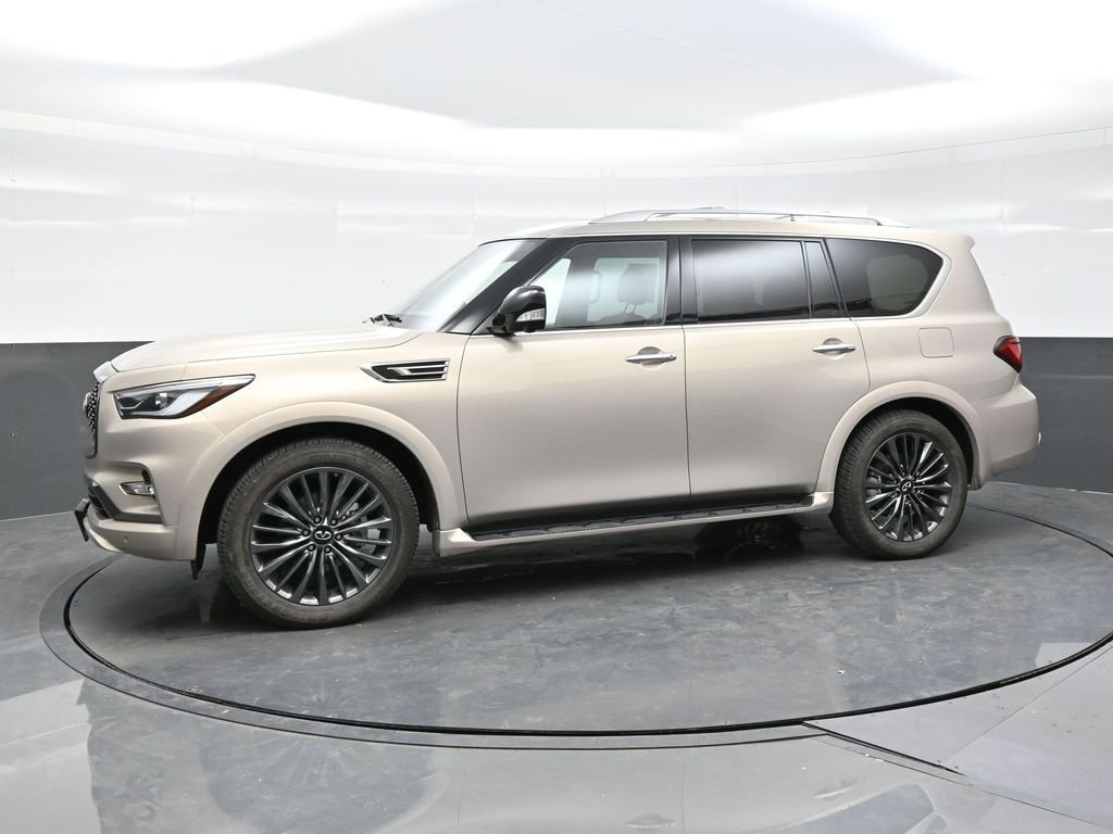 Used 2024 Beige INFINITI Sensory image 3