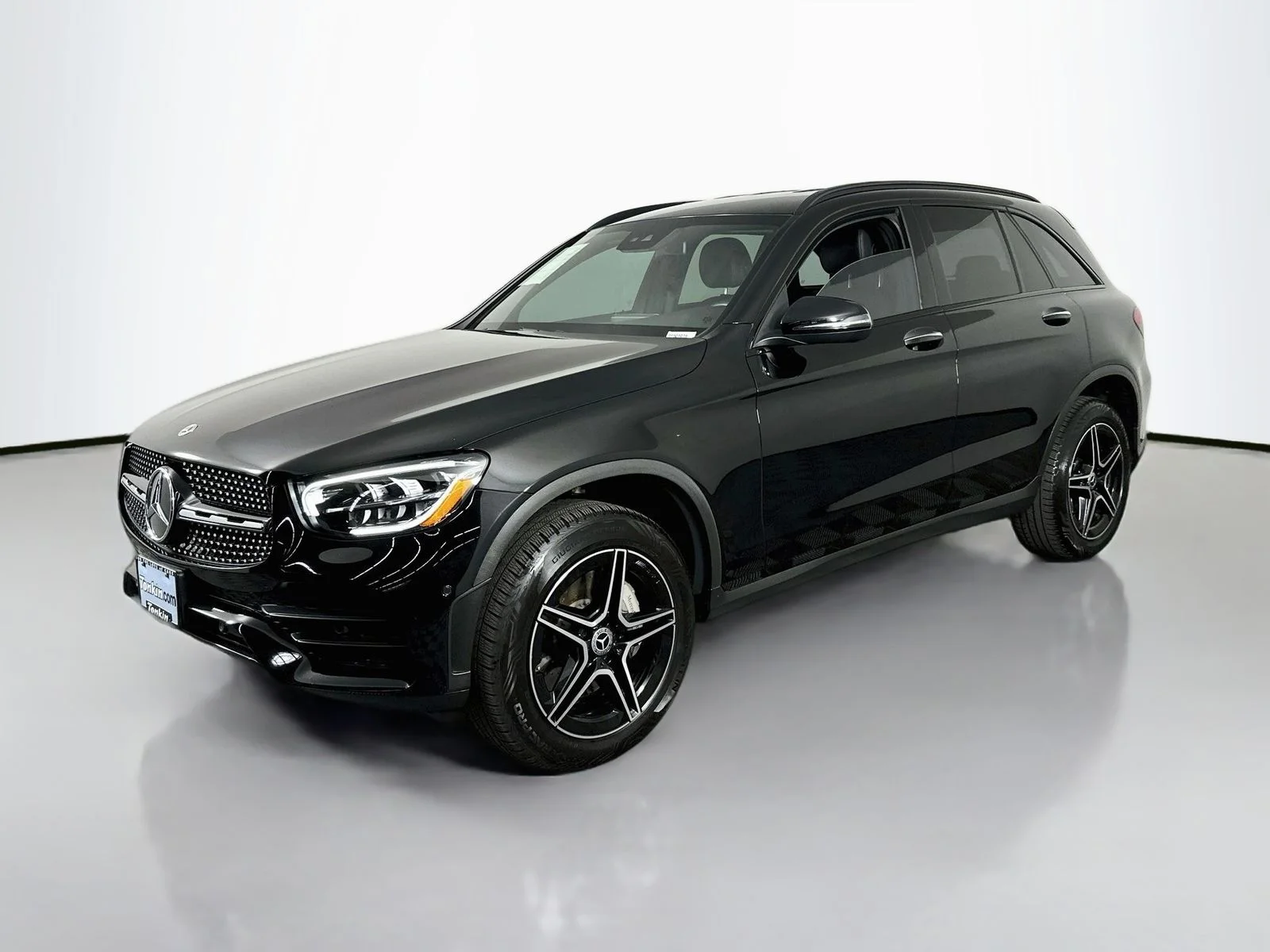 Used 2022 Black Mercedes-Benz GLC 300 image 3