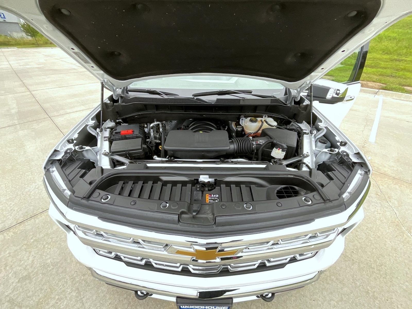 Used 2024 White Chevrolet LTZ image 24