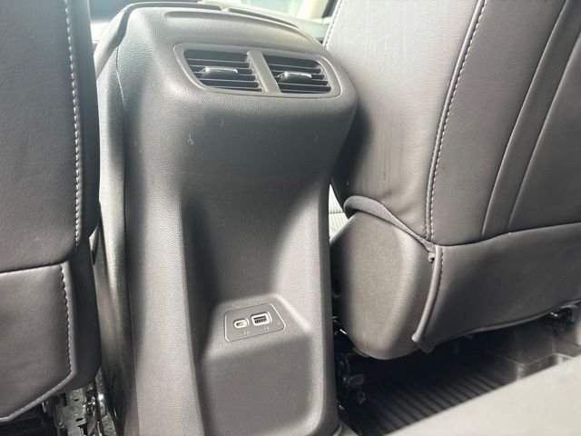 Used 2023 Red Buick Preferred image 15