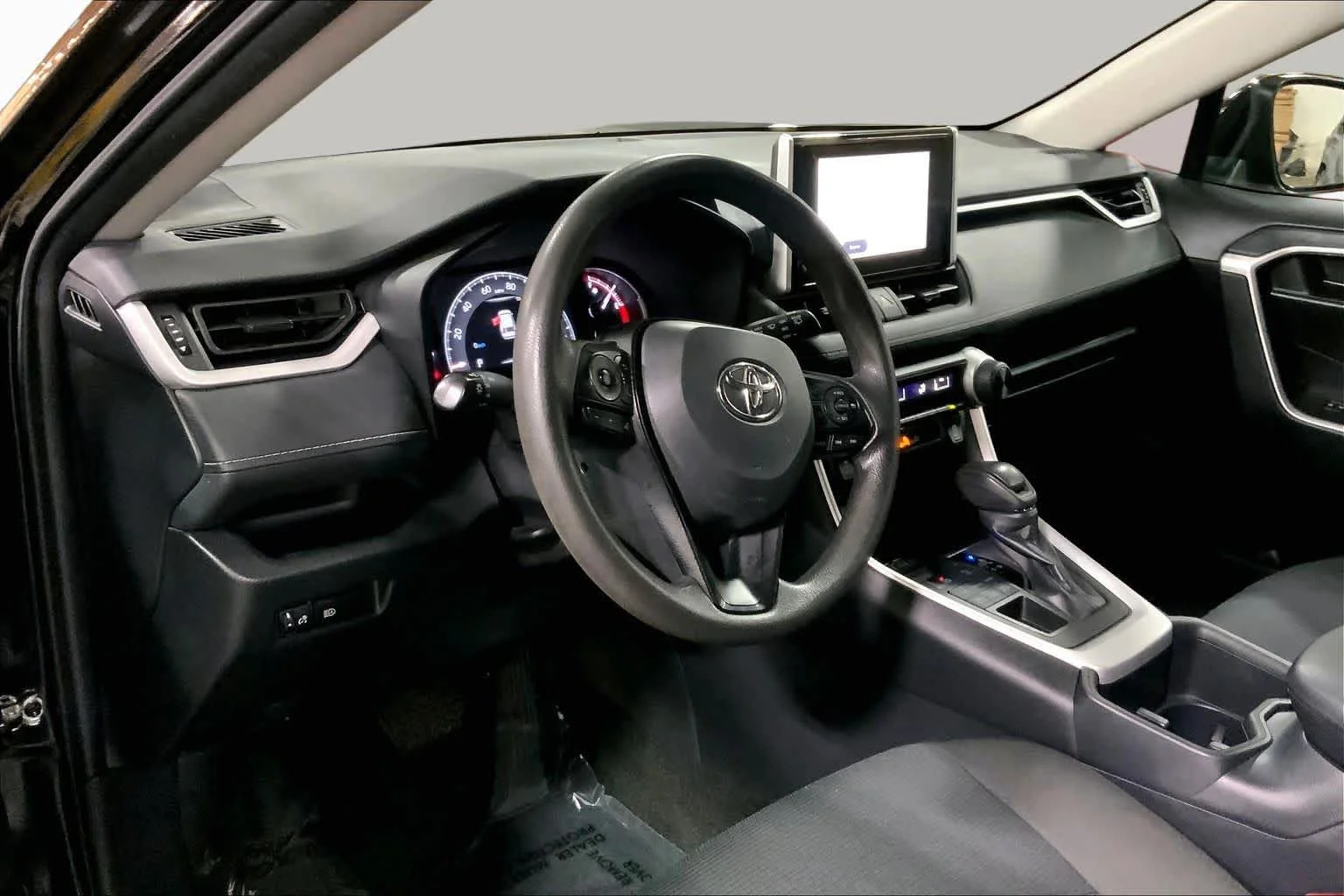Used 2025 Midnight Black Metallic Toyota LE image 18