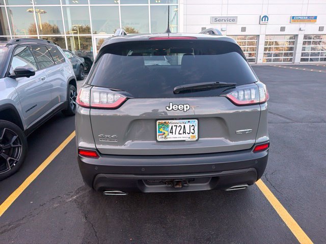 Used 2021 Gray Jeep Latitude Lux image 5