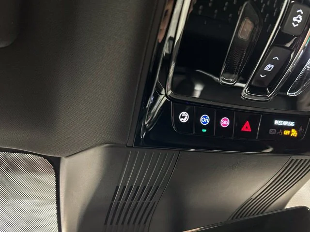 2027 Cadillac VISTIQ Luxury - Photo 9