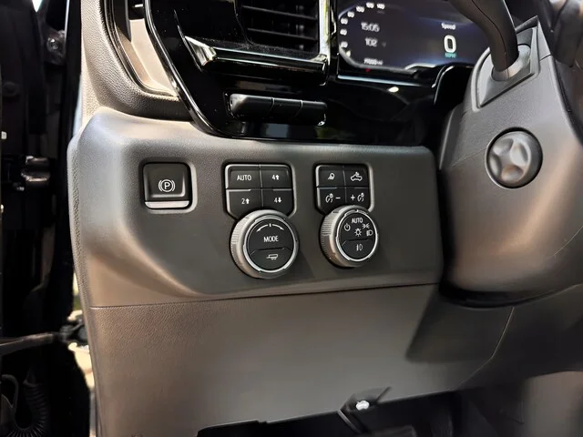 Used 2023 Black Chevrolet ZR2 image 22