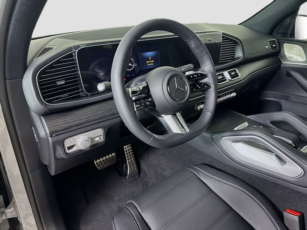 New 2026 MANUFAKTUR Alpine Grey Mercedes-Benz GLS 450 image 9