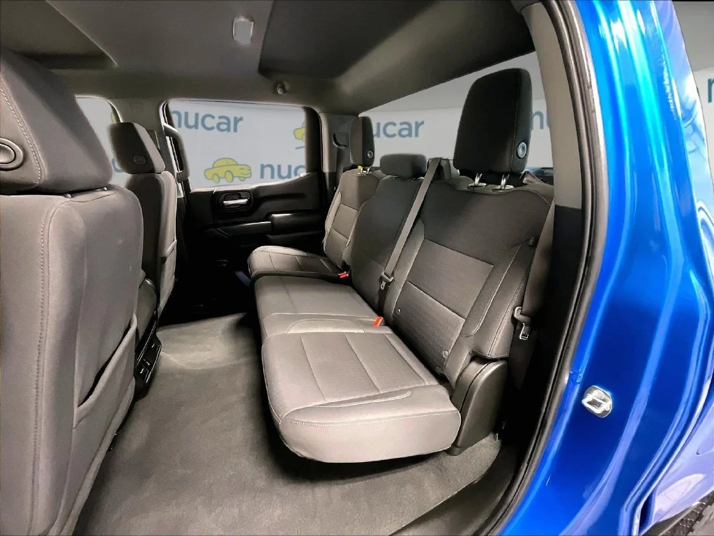 Used 2023 Blue Chevrolet Custom image 15