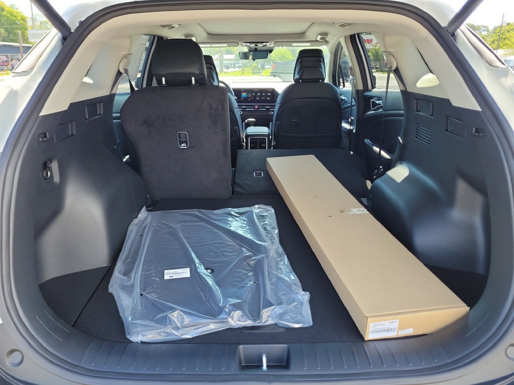 New 2026 Glacial White Pearl Kia EX image 14