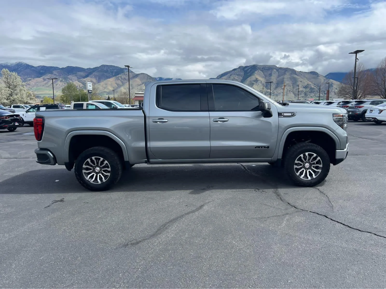 Used 2023 Sterling Metallic GMC AT4 image 6