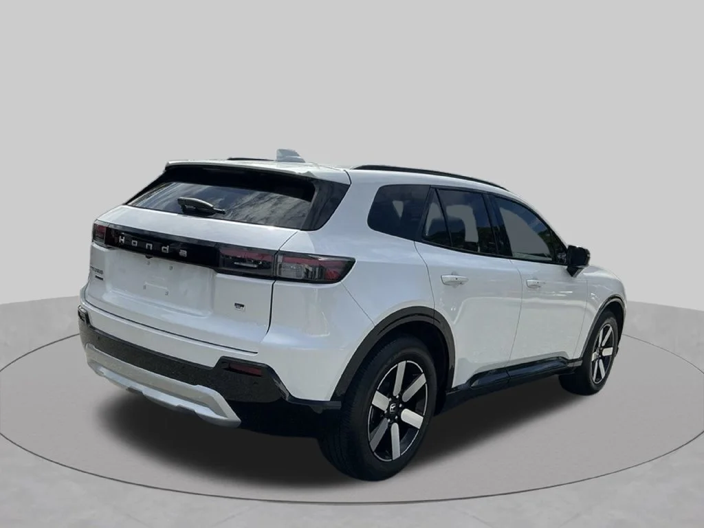Used 2025  Honda Touring image 7